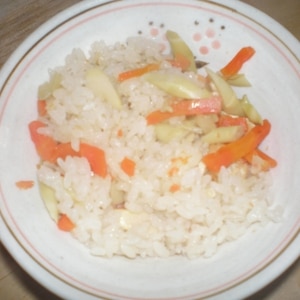 笹竹の炊飯器を使った 炊き込みご飯 レシピ 作り方 By Torezu 楽天レシピ 笹竹の炊飯器を使った 炊き込みご飯 レシピ 作り方 By Torezu 楽天レシピ
